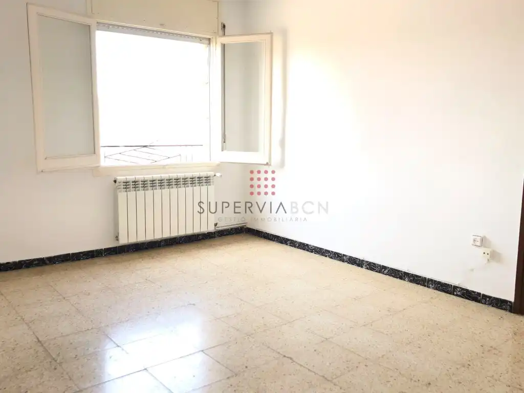 Bedroom of Flat for sale in Avinyó  with Heating