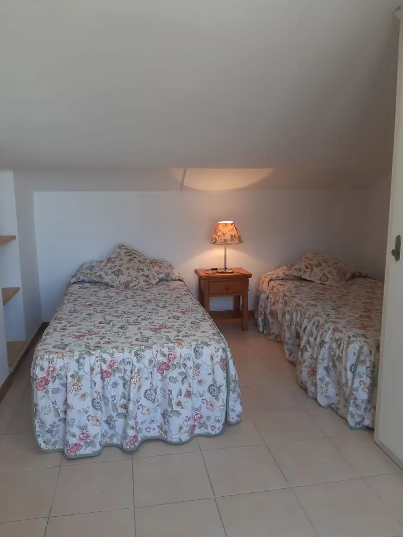 Habitación de Dúplex de alquiler en Calonge i Sant Antoni con Amueblado, Horno y Lavadora