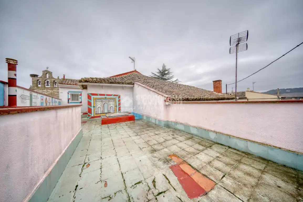 Casa adosada en venta en Venta de Baños