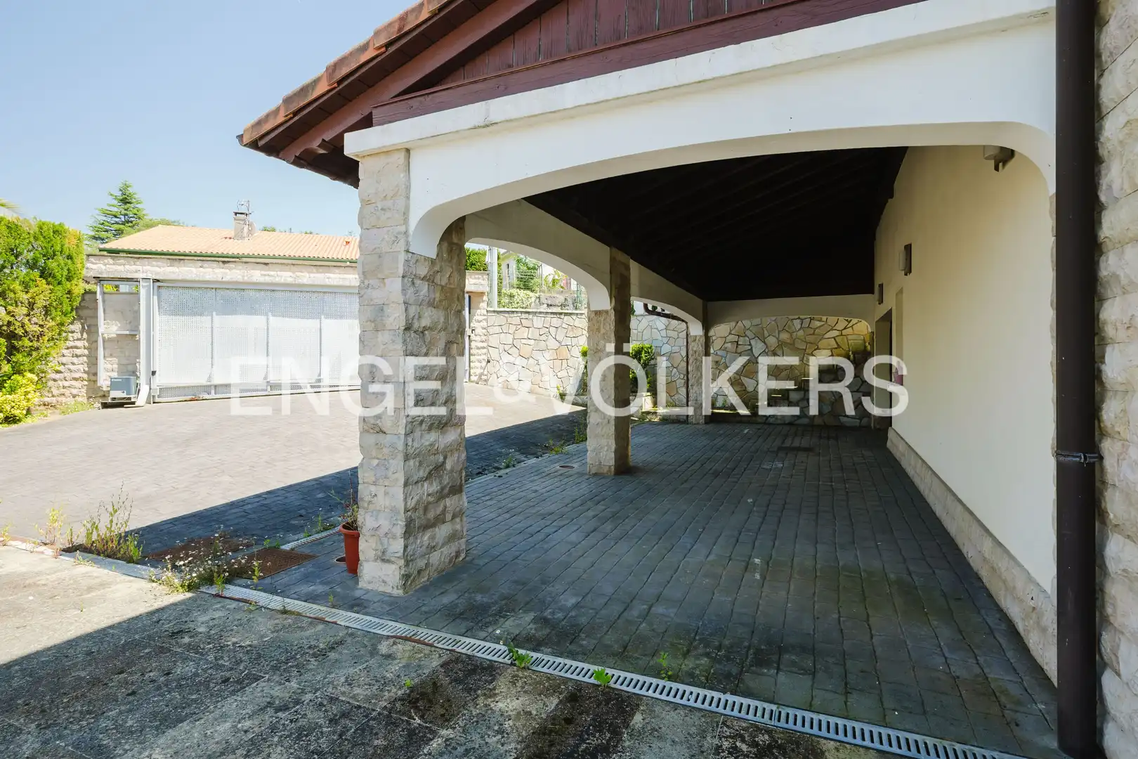 Terraza de Finca rústica en venta en Hendaye con Aire acondicionado, Calefacción y Jardín privado