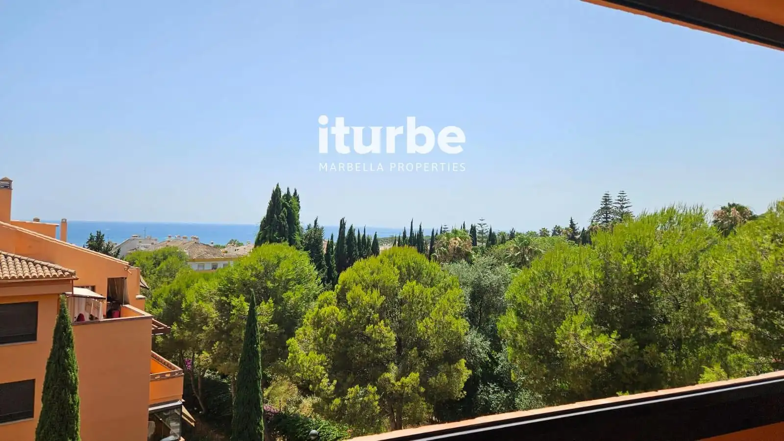 Jardín de Piso de alquiler en Marbella con Aire acondicionado, Terraza y Piscina