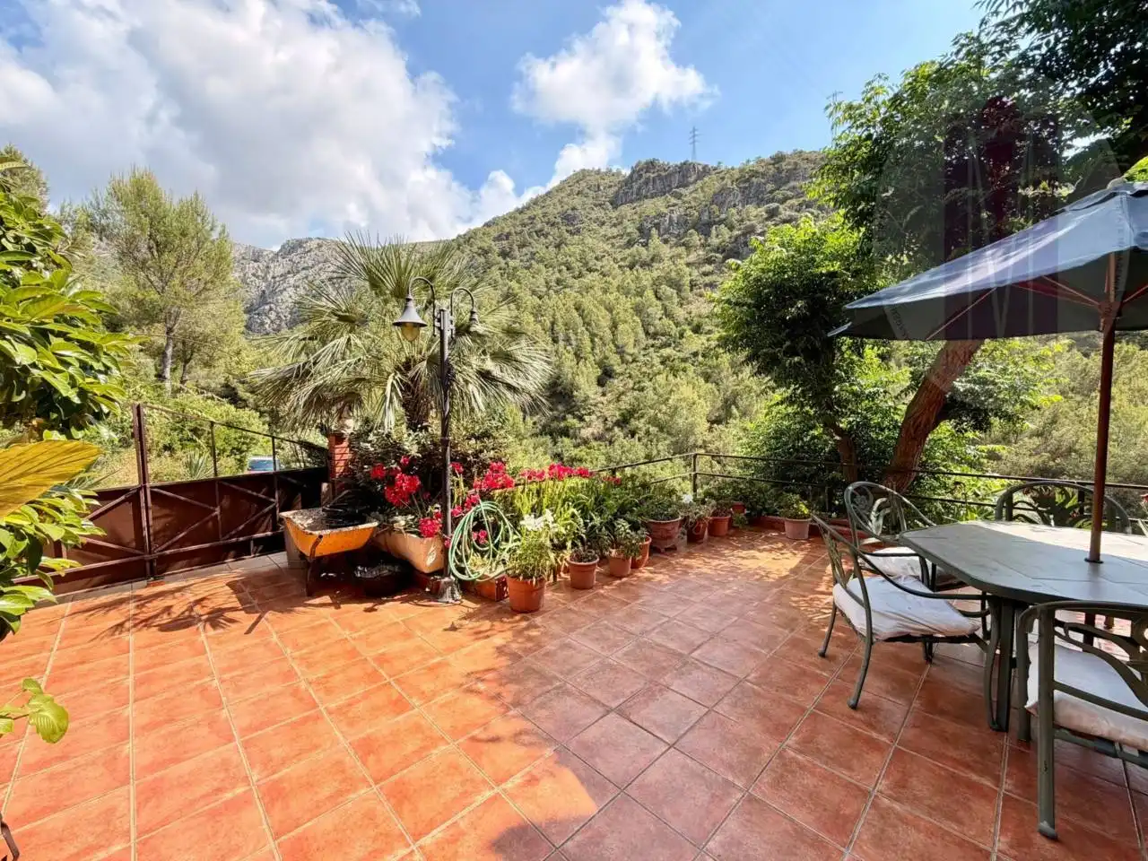 Terraza de Casa adosada en venta en Sitges con Aire acondicionado, Calefacción y Jardín privado