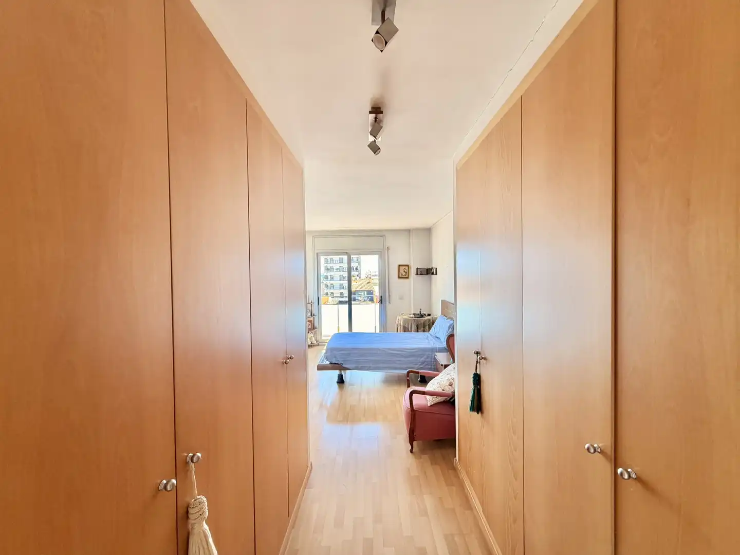 Habitación de Piso en venta en Figueres con Calefacción, Terraza y Horno