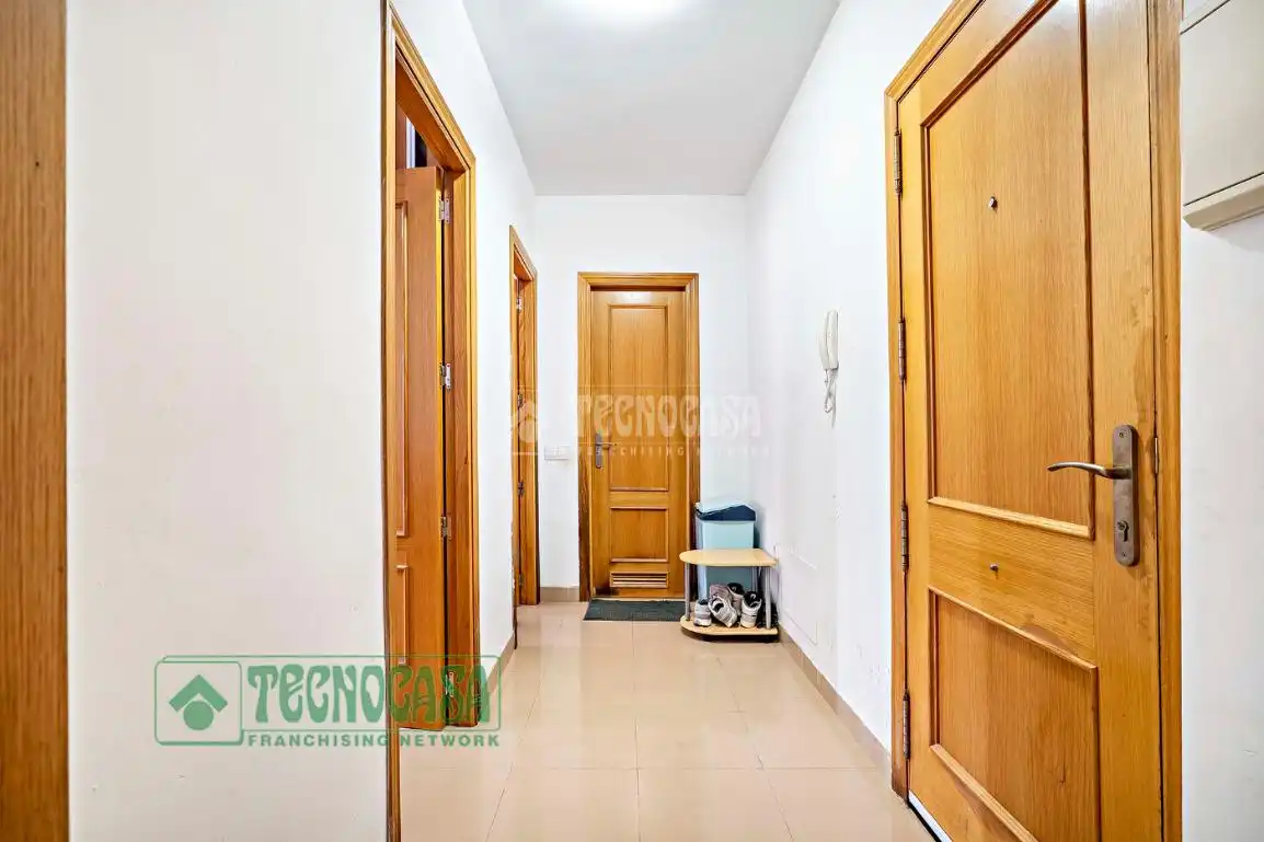 Flat for sale in Roquetas de Mar  with Furnished and Balcony