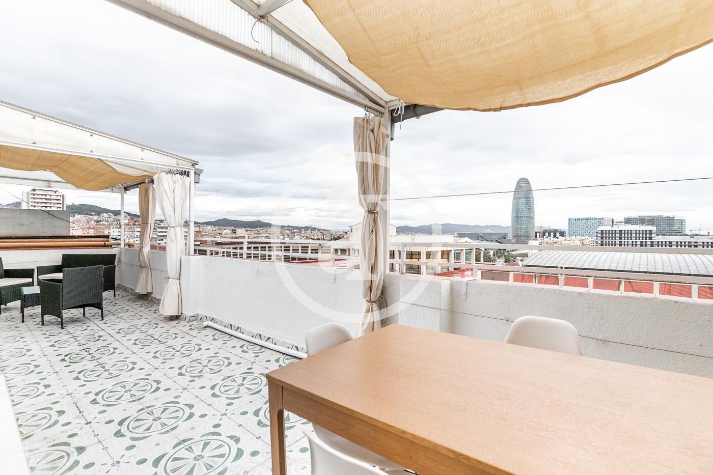 Terrace of Flat to rent in  Barcelona Capital  with Air Conditioner, Heating and Furnished