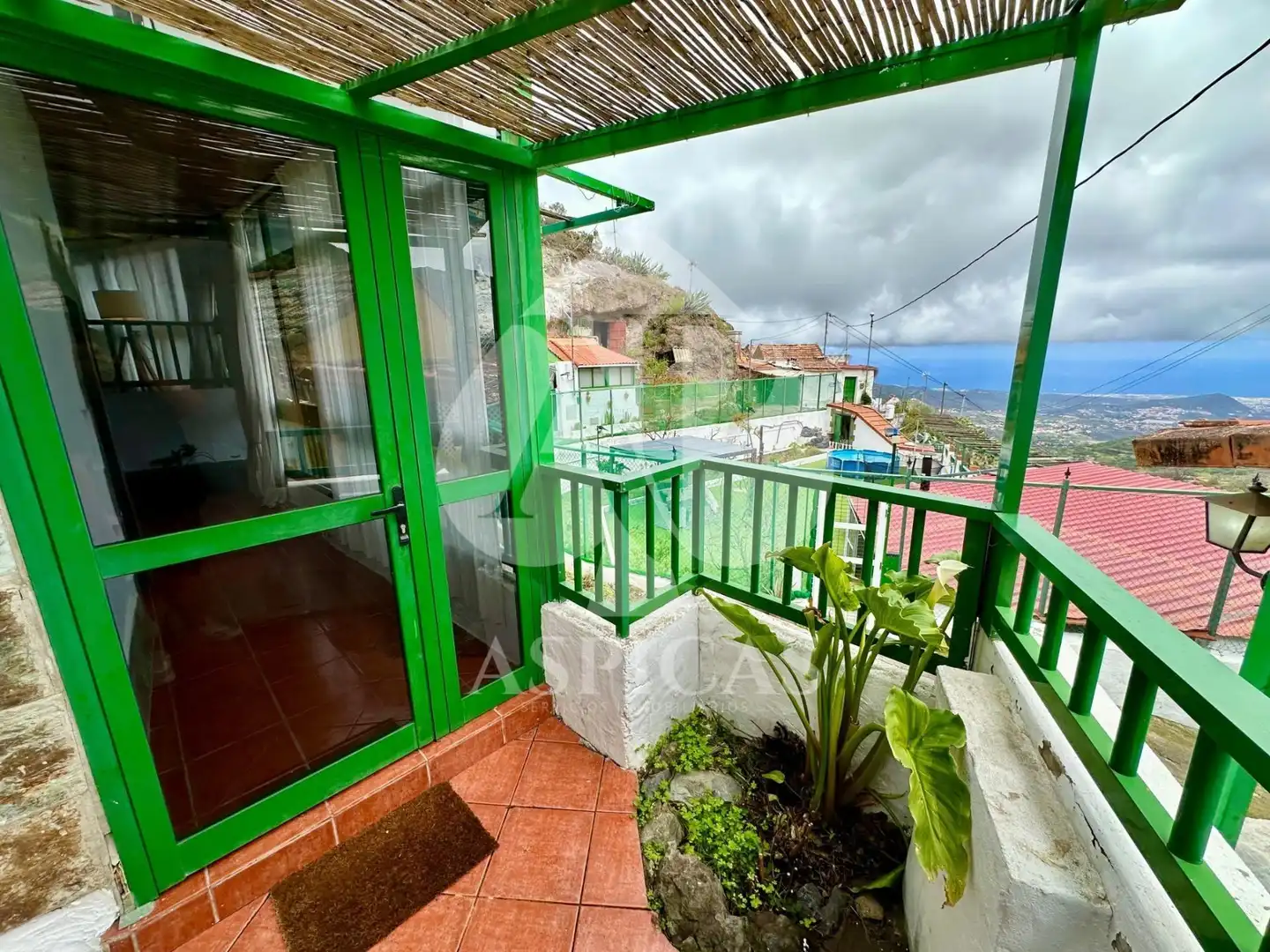 Vista exterior de Casa o xalet en venda en Valsequillo de Gran Canaria amb Jardí privat, Terrassa i Moblat