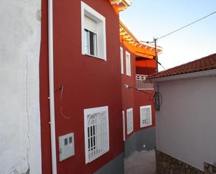 Vista exterior de Casa o xalet en venda en Saelices amb Calefacció i Moblat