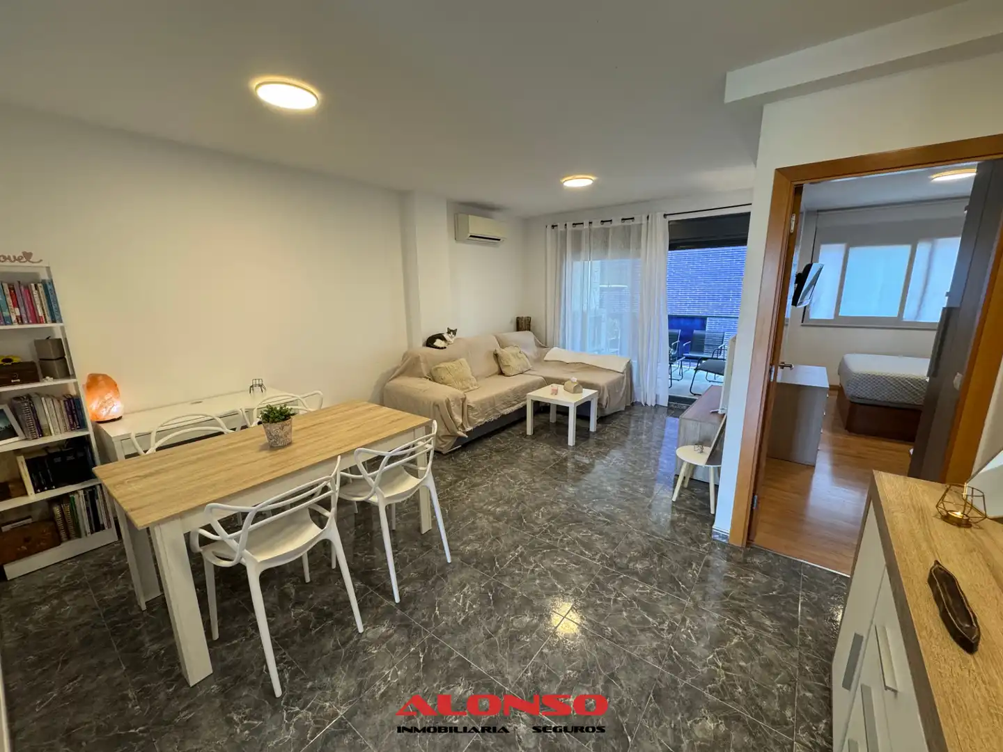 Wohnung mit Pool zum Verkauf in Casco Urbano