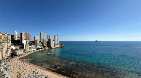 Increible gran piso en 1 linea Levante con vistas espectaculares al mar y Benidorm.