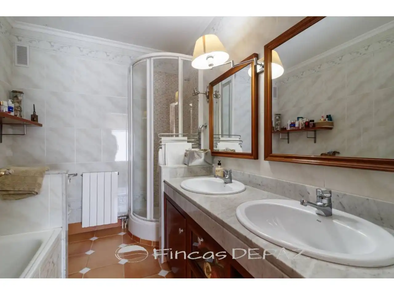 Bathroom of Detached homes for sale in Castelldefels  with Air Conditioner, Heating and Terrace