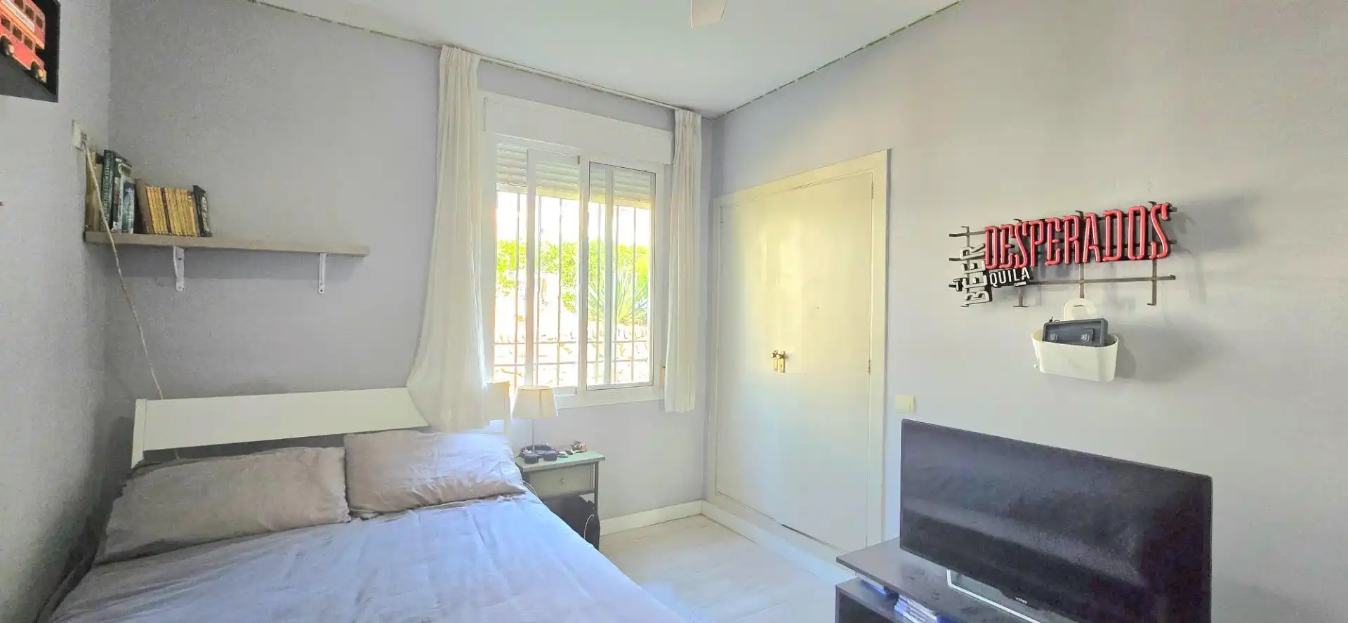 Dormitori de Planta baixa en venda en Marbella amb Aire condicionat, Jardí privat i Terrassa