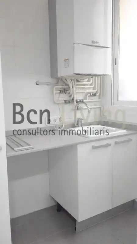 Cocina de Piso de alquiler en Barcelona con Aire acondicionado, Parquet y Terraza