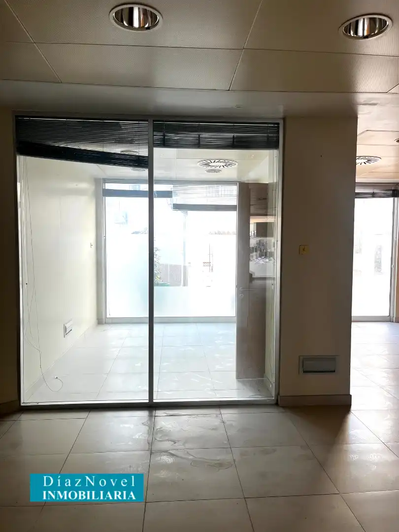 Commercial properties for sale in Rincón de la Victoria  with Air Conditioner