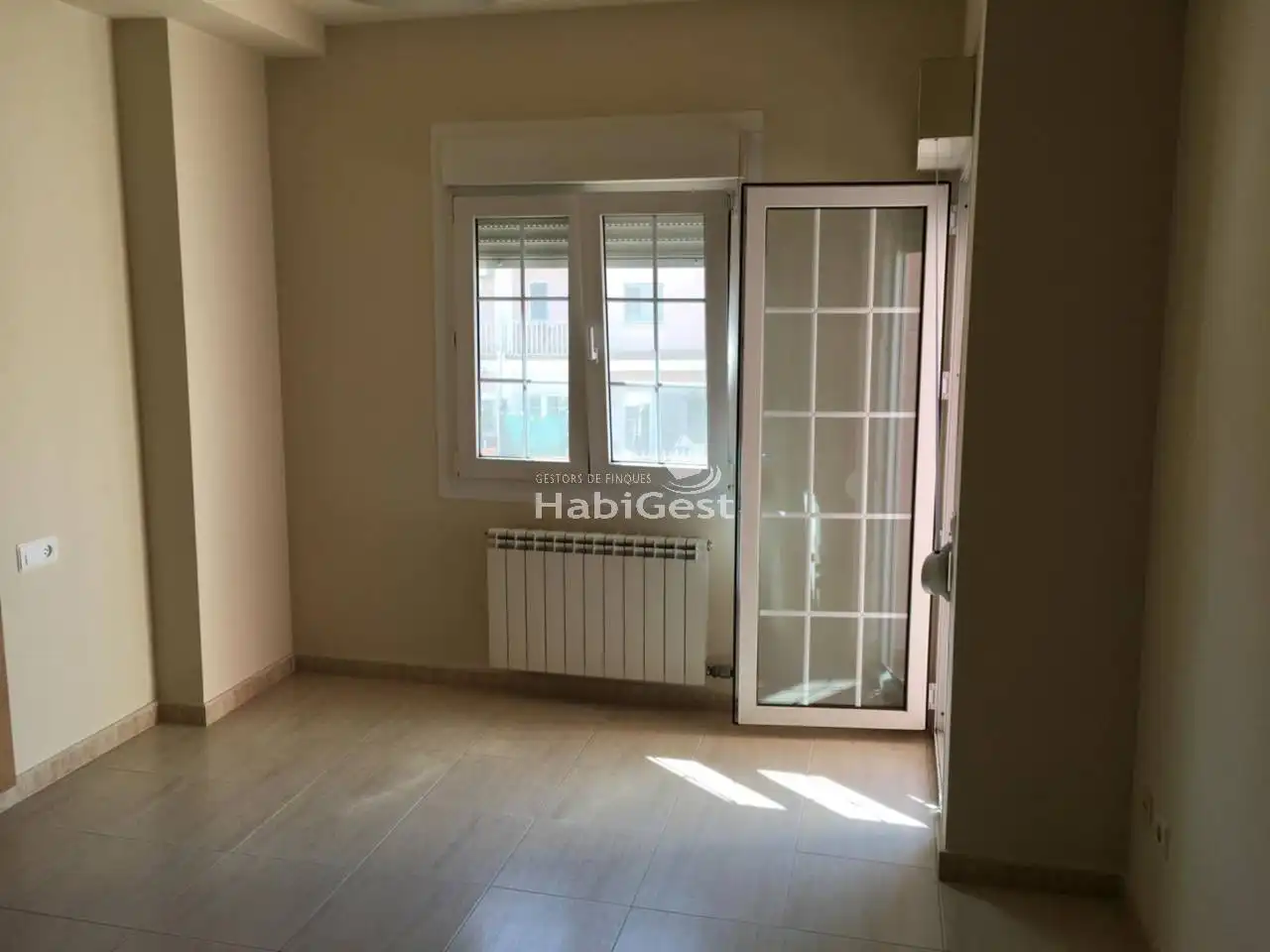 Habitación de Casa adosada de alquiler en Quart con Aire acondicionado, Calefacción y Terraza