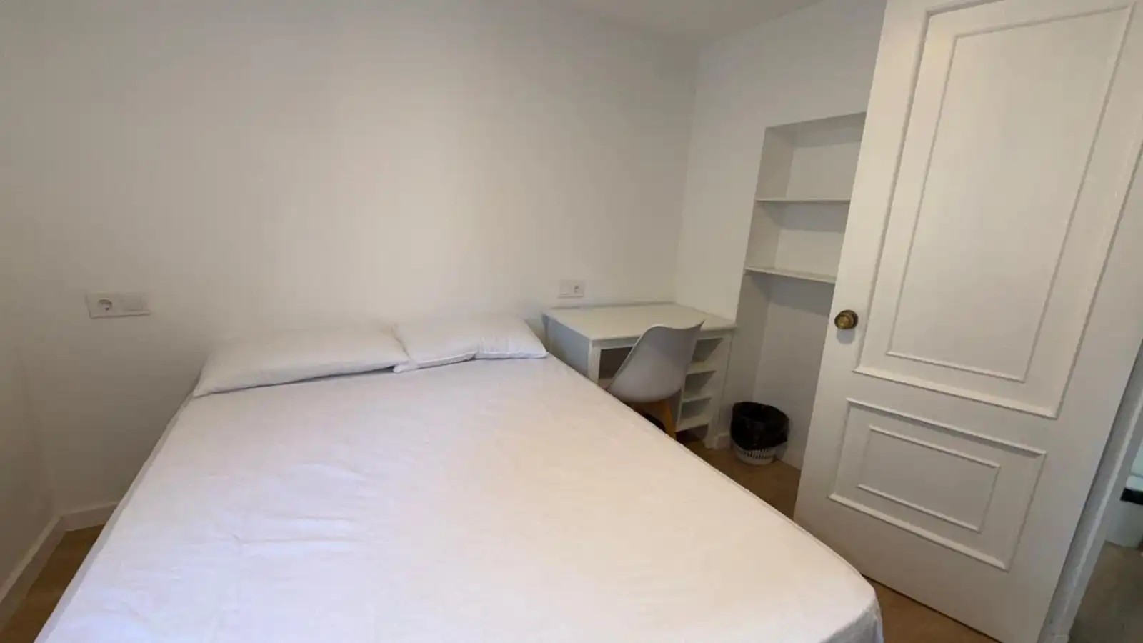 Bedroom of Flat for rent in Ourense Capital   with Heating and Furnished