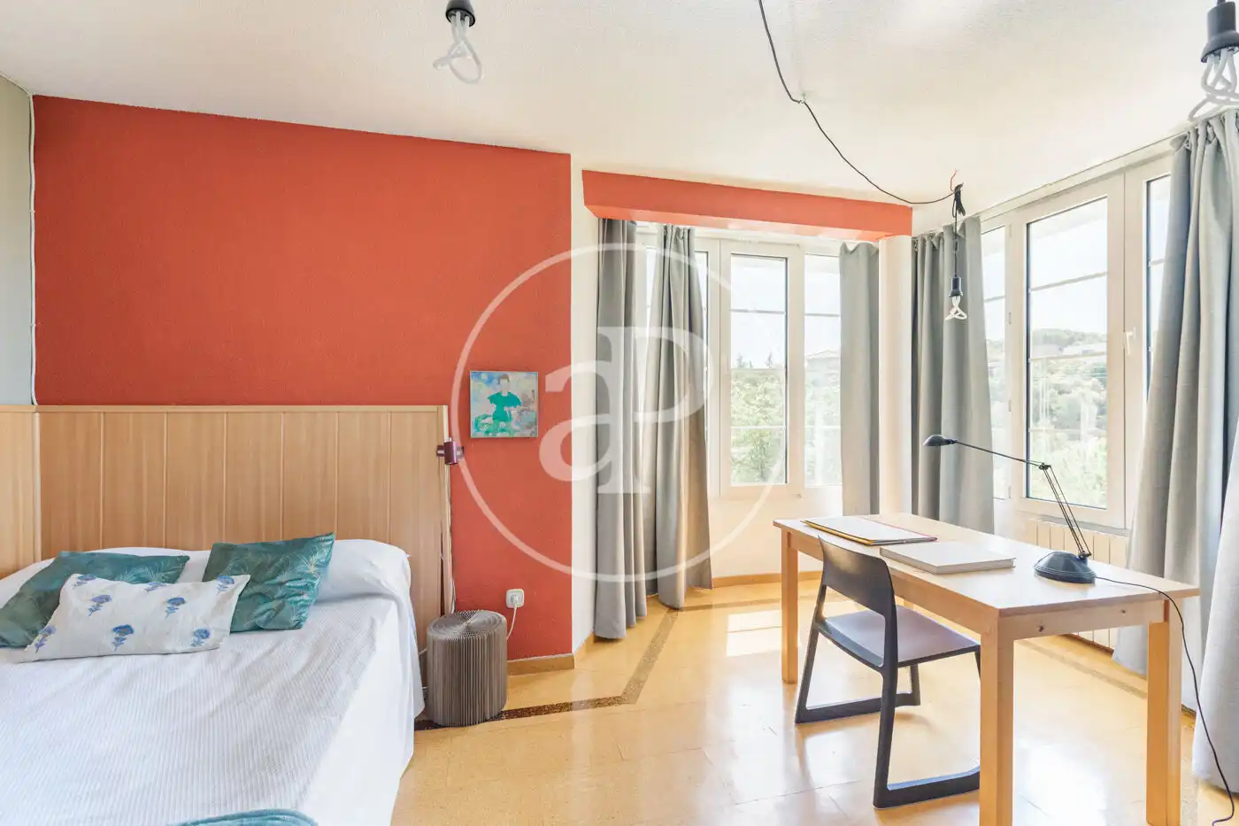 Dormitori de Casa o xalet en venda en Torrelodones amb Calefacció, Jardí privat i Traster