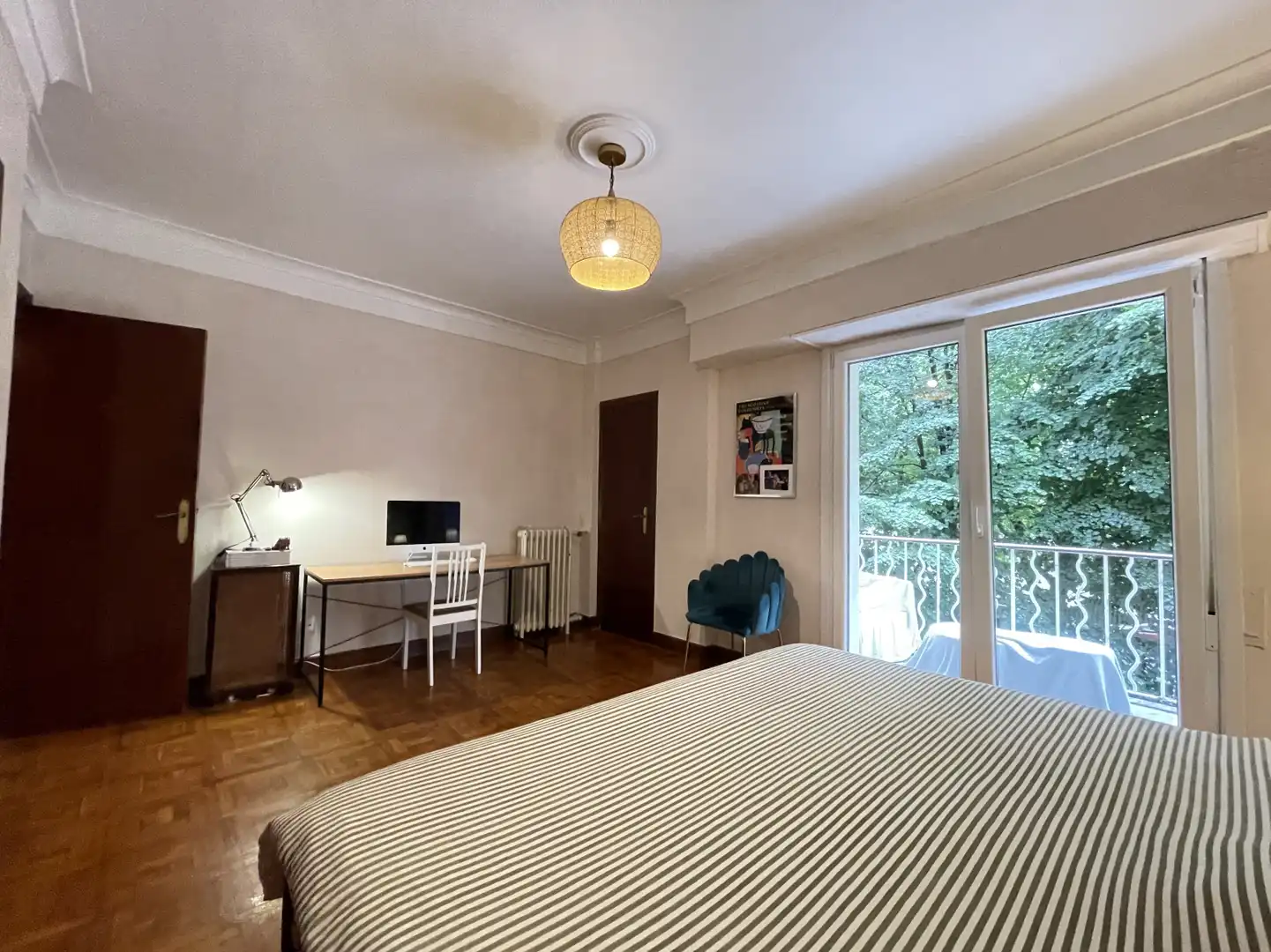 Habitación de Piso de alquiler en Donostia - San Sebastián  con Calefacción, Amueblado y Balcón