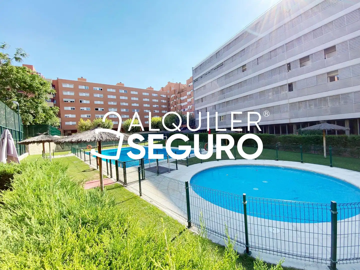 Schwimmbecken von Wohnung zur Miete in Madrid mit Klimaanlage, Heizung und Terrasse
