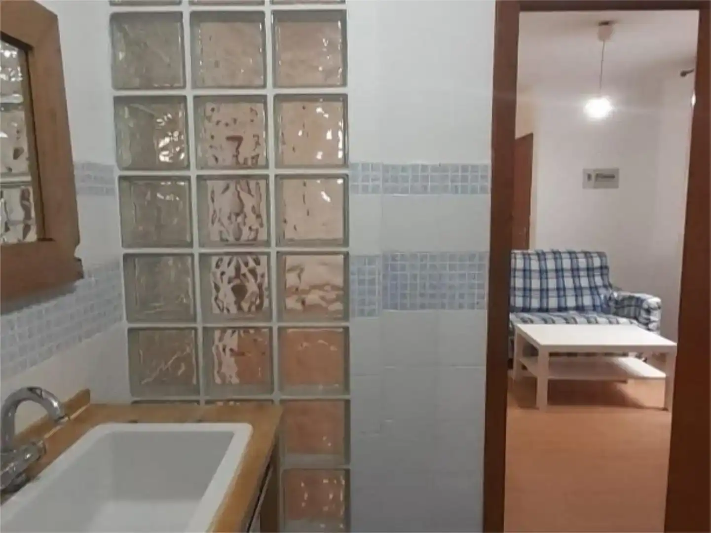 Bany de Pis en venda en Sabiñánigo amb Parquet, Traster i Moblat