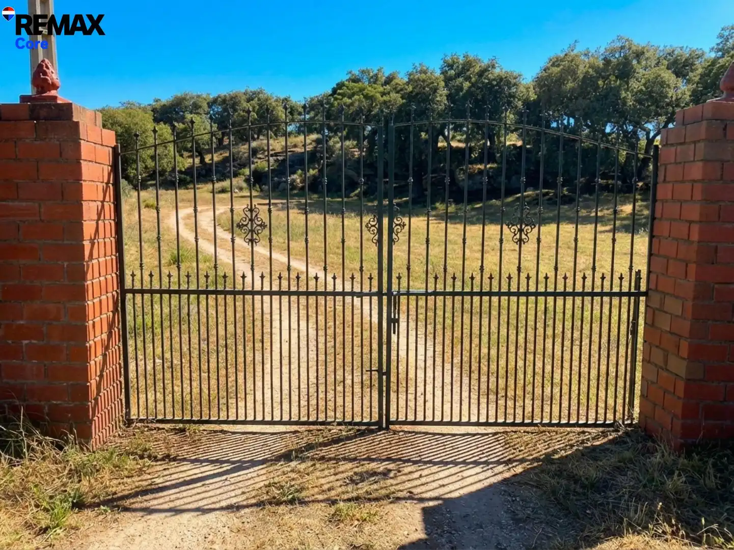 Casa o chalet en venta en San Vicente de Alcántara con Piscina y Amueblado