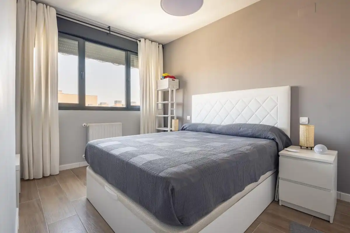 Dormitori de Àtic en venda en Madrid amb Aire condicionat, Calefacció i Jardí privat