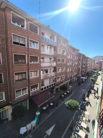 Piso en Venta en Calle Gipuzkoa Kalea en Centro