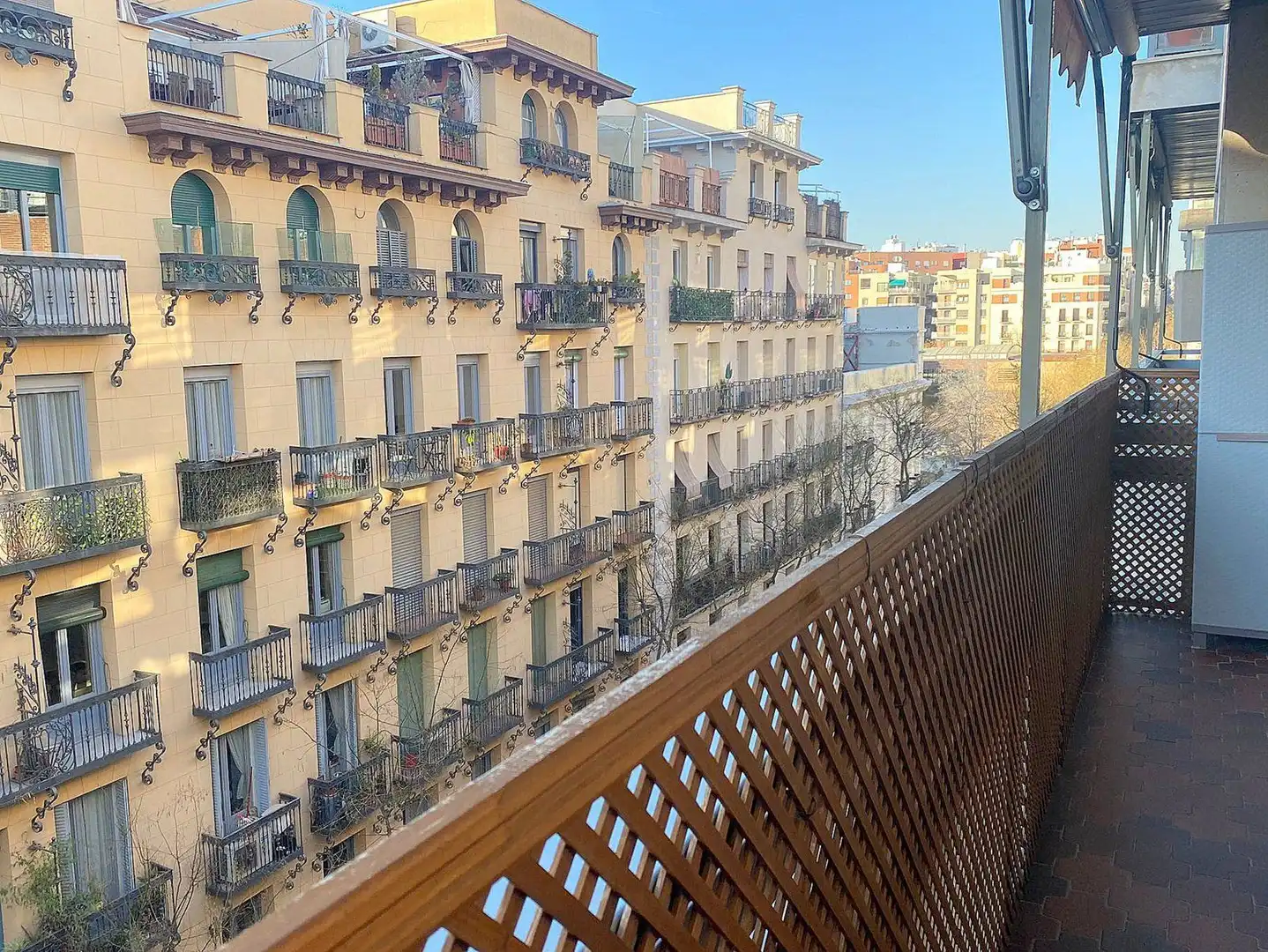 Balcony of Flat for rent in Barrio de Salamanca