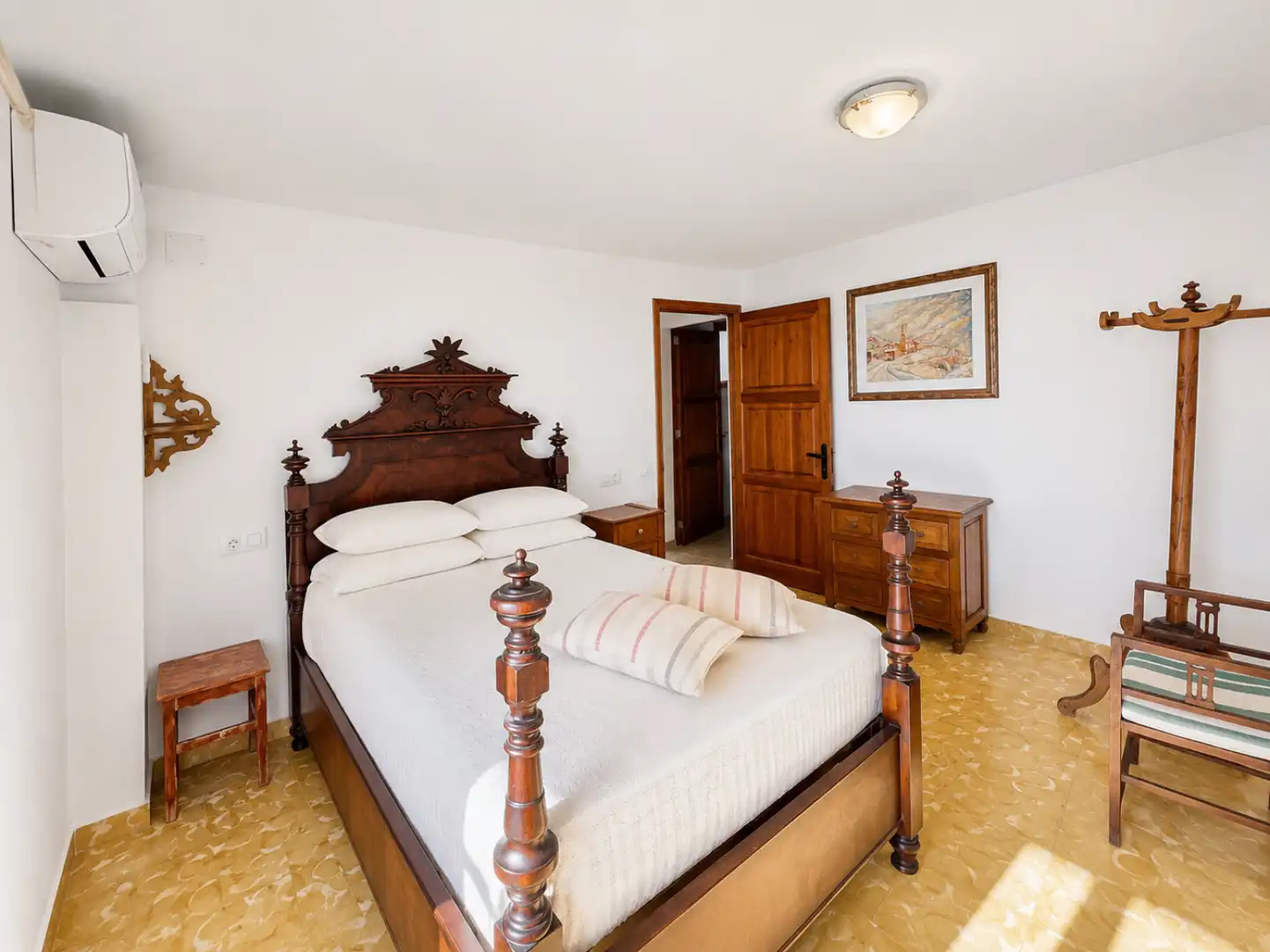 Habitación de Casa adosada de alquiler en Pollença con Aire acondicionado, Calefacción y Terraza