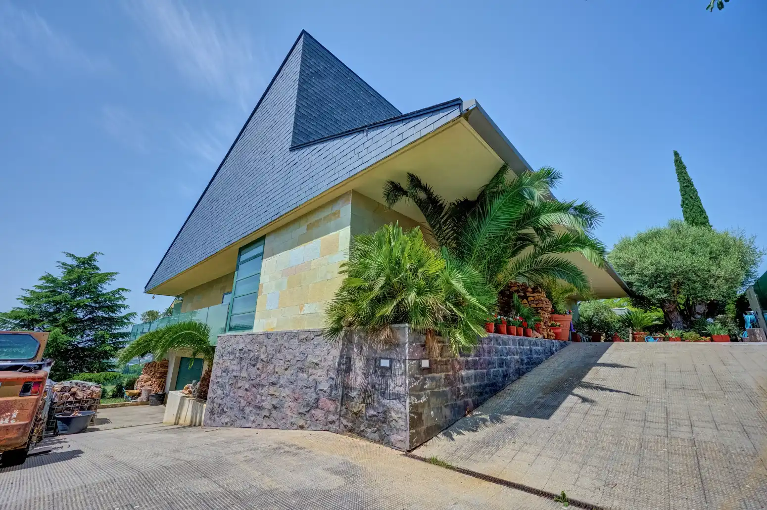 Vista exterior de Casa o chalet en venta en Valle de Egüés / Eguesibar con Jardín privado y Terraza