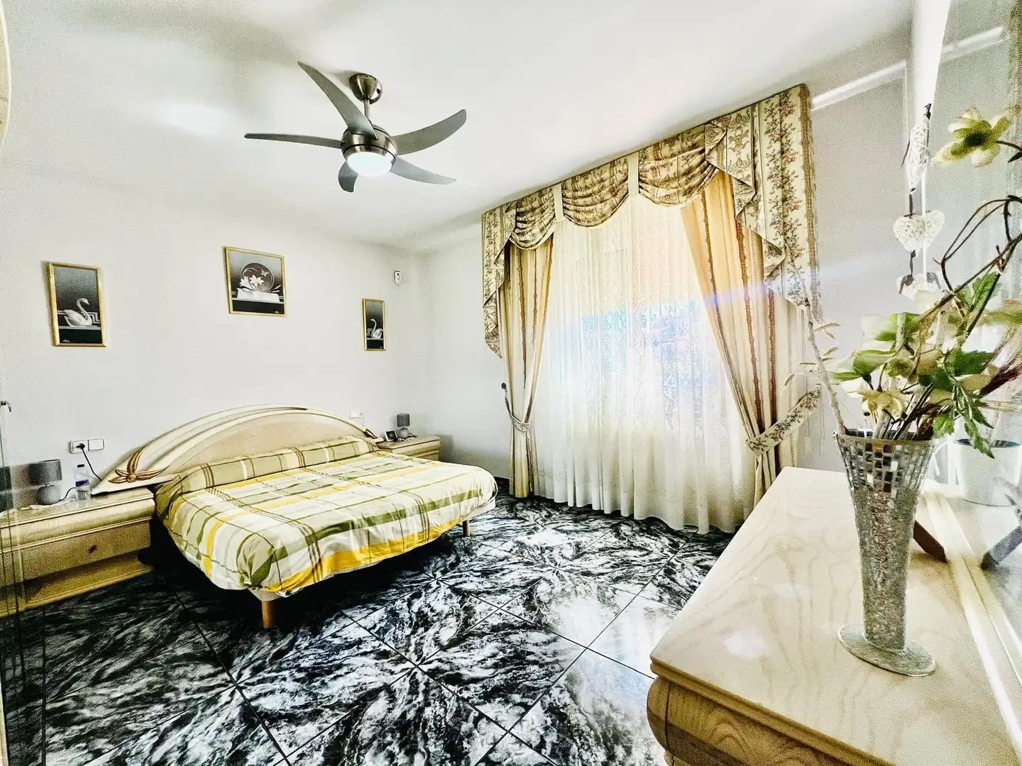 Habitación de Casa adosada en venta en Valls con Aire acondicionado, Calefacción y Jardín privado