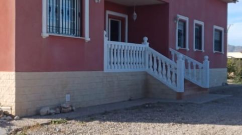 CHALET CON PARCELA DE 4000m2