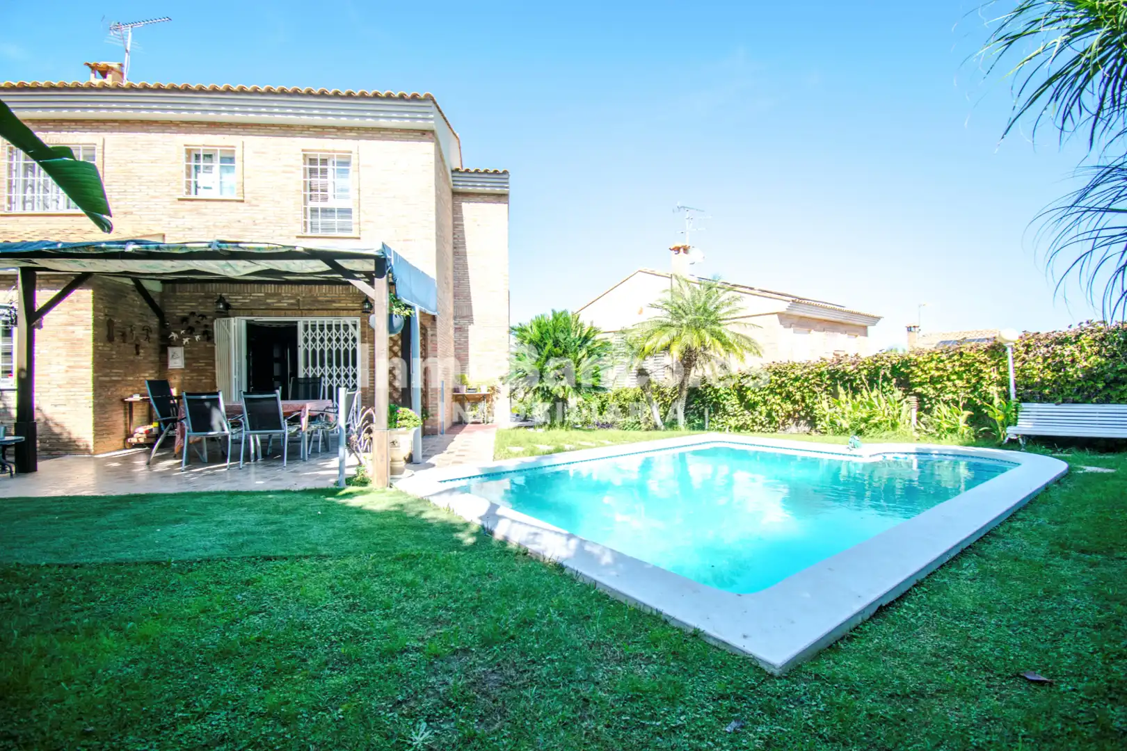Villa avec piscine à vendre à Avenida del Rio Turia 1221A, imagen 2