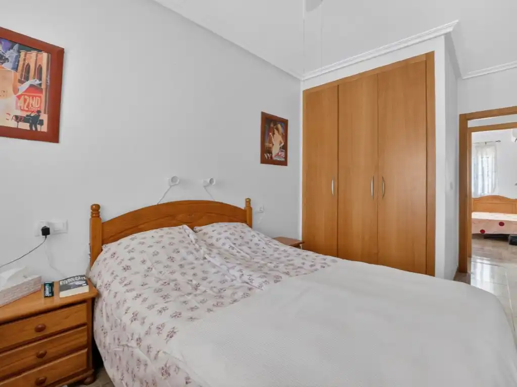 Dormitori de Casa adosada en venda en Torrevieja amb Aire condicionat, Moblat i Forn