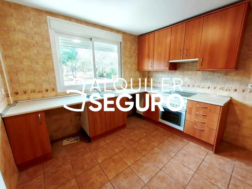 Cuina de Casa o xalet de lloguer en Ugena, Toledo