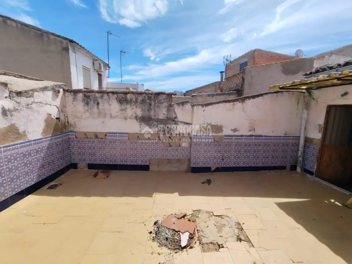 Terrassa de Casa adosada en venda en Mengíbar amb Terrassa