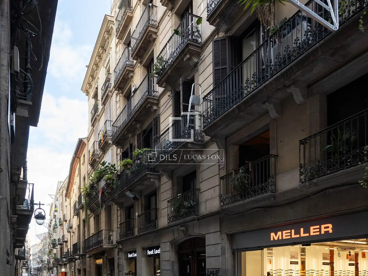 Vista exterior de Pis en venda en Barcelona amb Aire condicionat, Parquet i Traster