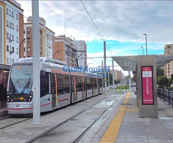 Garaje en Venta en Calle PIRINEOS, 17 en La Buhaira