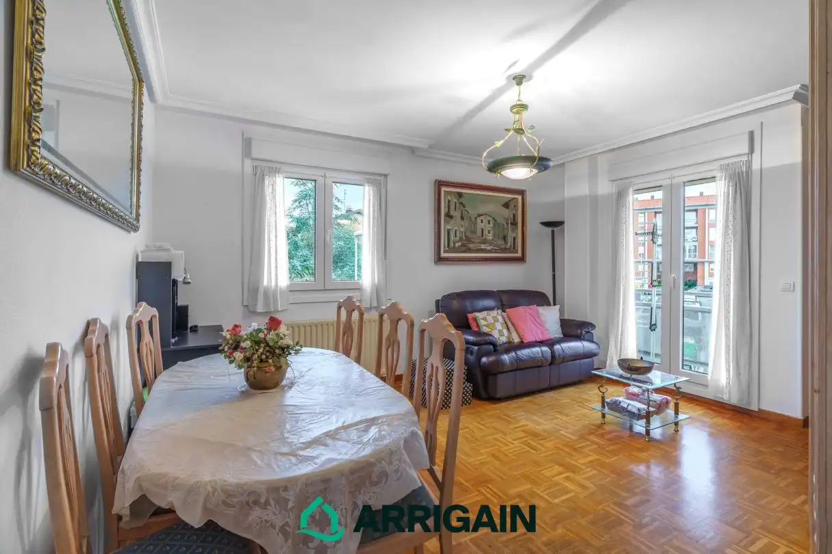 Sala de estar de Piso en venta en Donostia - San Sebastián  con Calefacción, Trastero y Balcón