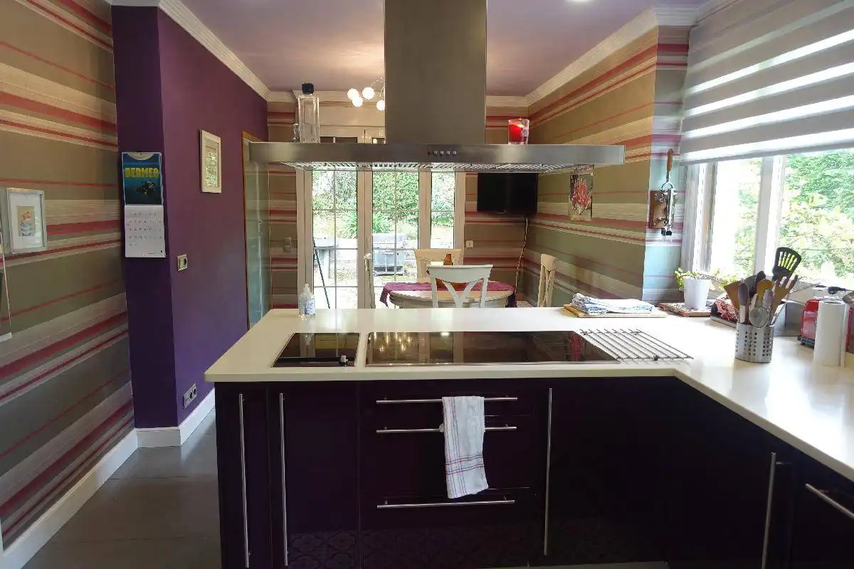 Cuina de Casa o xalet en venda en Mungia amb Calefacció, Jardí privat i Terrassa