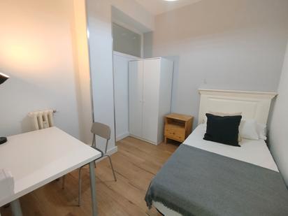 Bedroom of Flat to share in  Madrid Capital  with Air Conditioner, Heating and Furnished