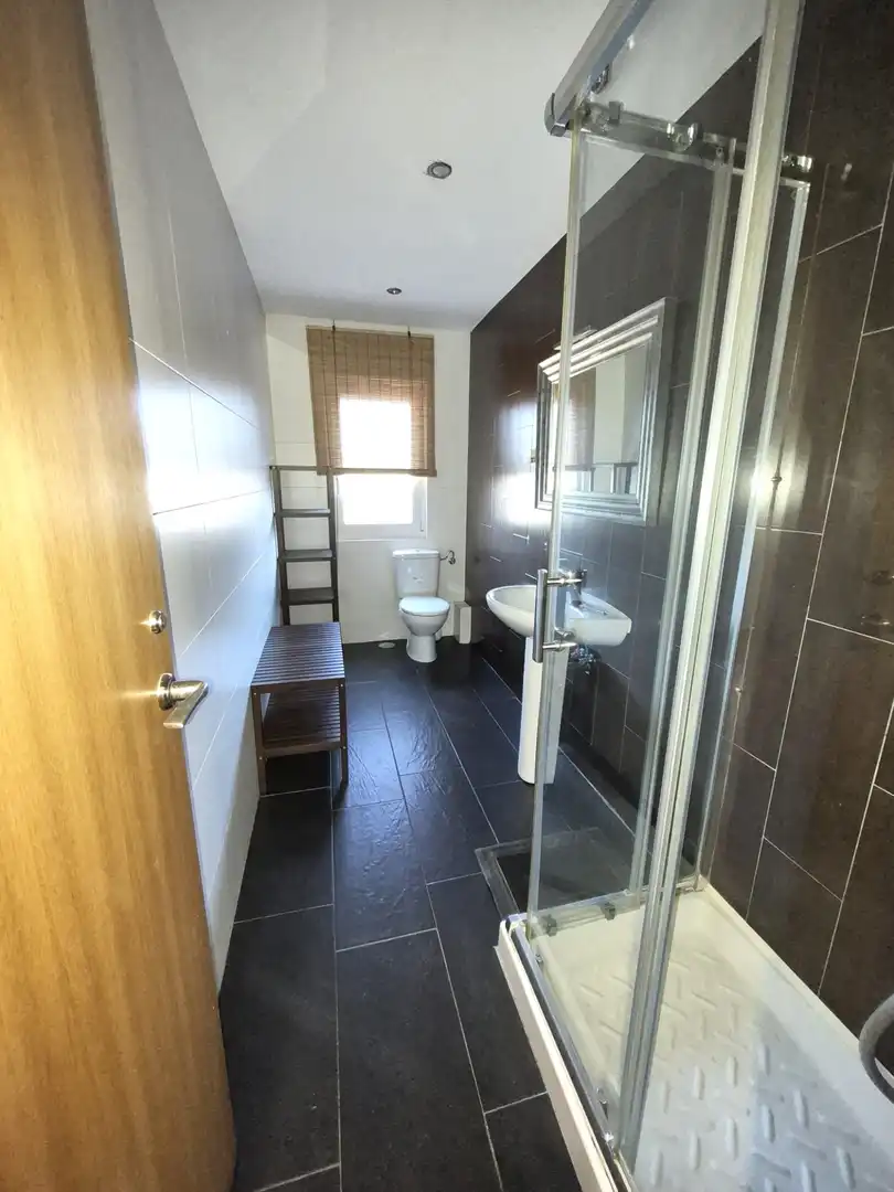 Baño de Piso en venta en Santander con Calefacción