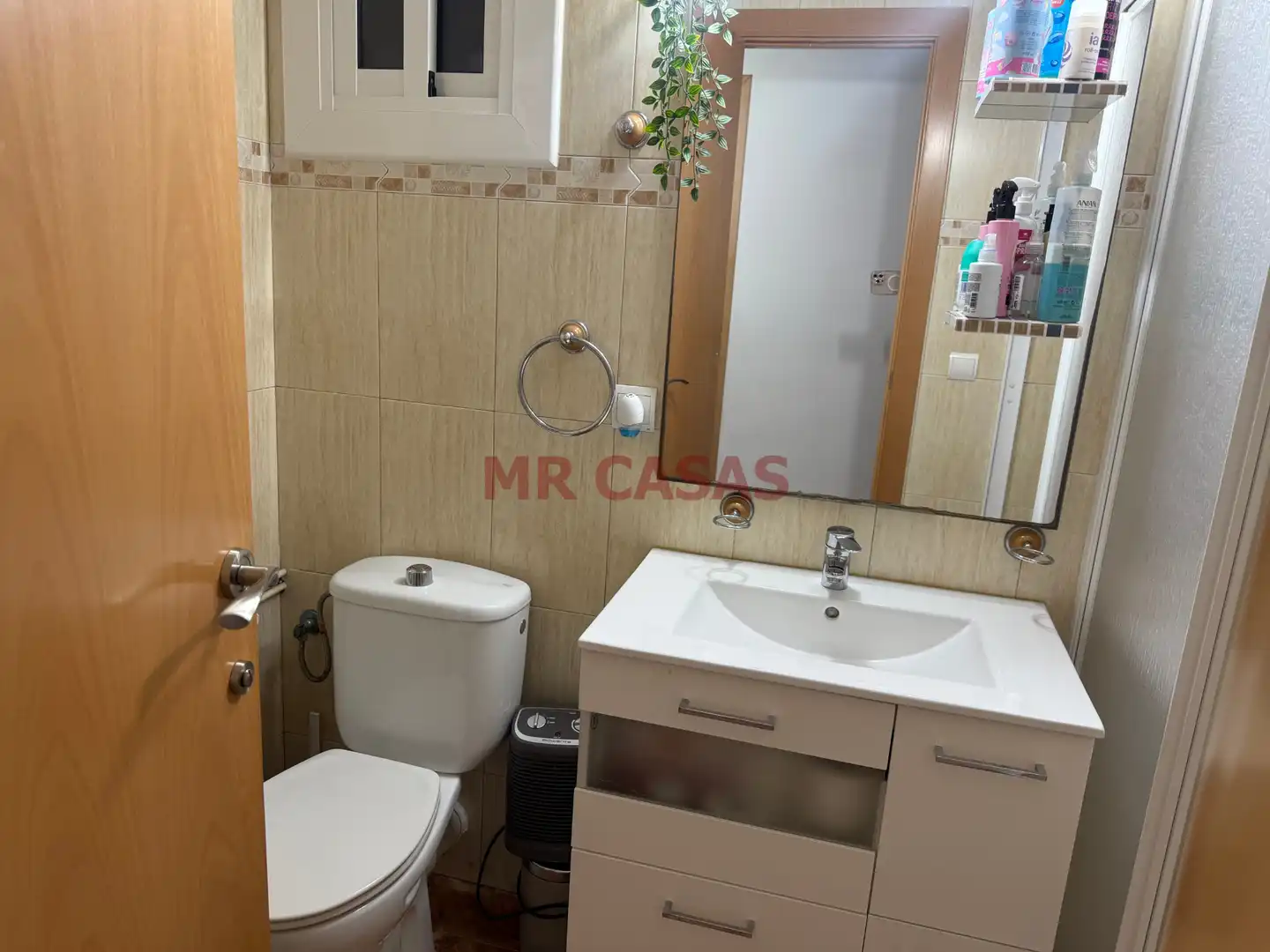 Bathroom of Flat for sale in Rubí  with Air Conditioner and Heating