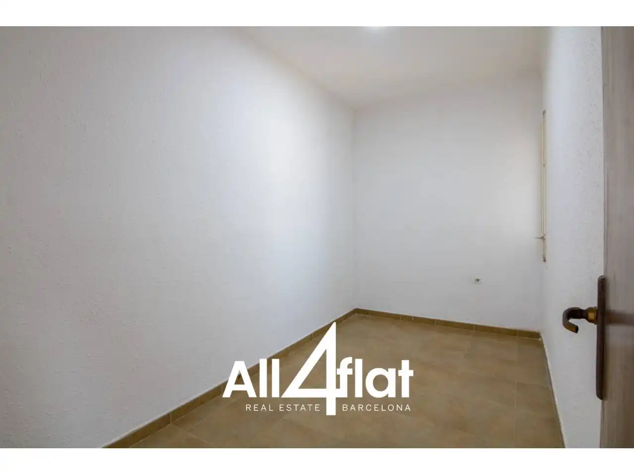 Flat with terrace for sale in Calle Tres de Abril, imagen 12