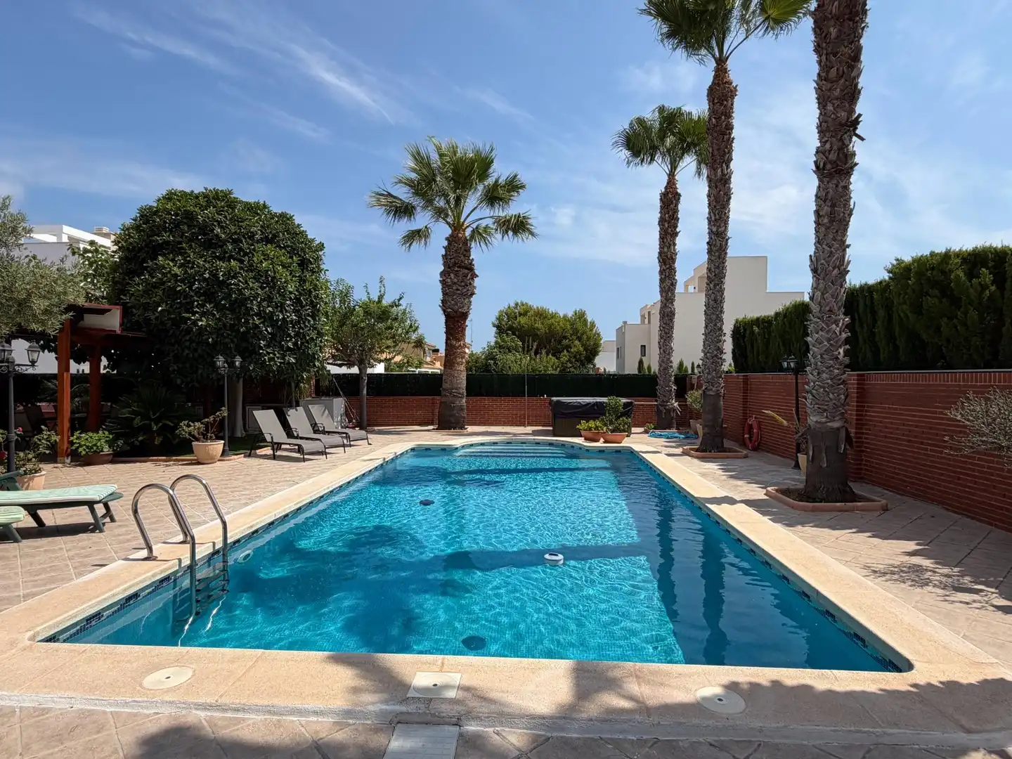 Swimming pool of Houses for sale in Cartagena  with Air Conditioner, Heating and Private garden