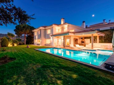 Casa amb piscina en venda a Alella