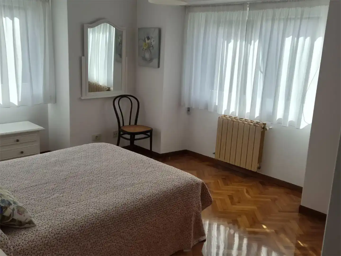 Dormitori de Casa o xalet en venda en Cabana de Bergantiños amb Jardí privat, Parquet i Traster
