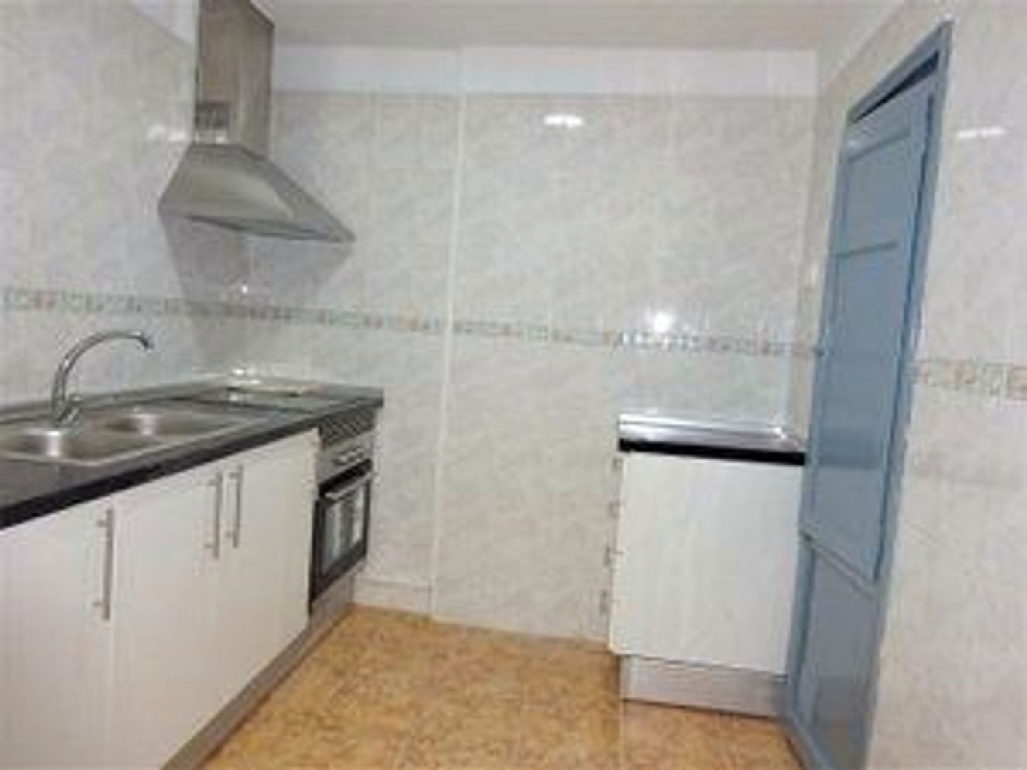 Kitchen of Flat for sale in  Valencia Capital