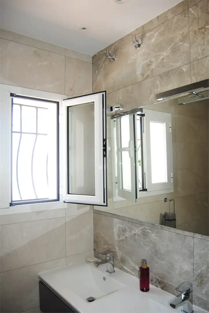 Baño de Casa o chalet en venta en Vélez-Málaga con Aire acondicionado, Jardín privado y Terraza