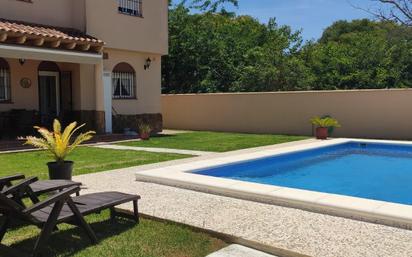 Piscina de Casa o xalet en venda en Chiclana de la Frontera amb Aire condicionat, Calefacció i Piscina