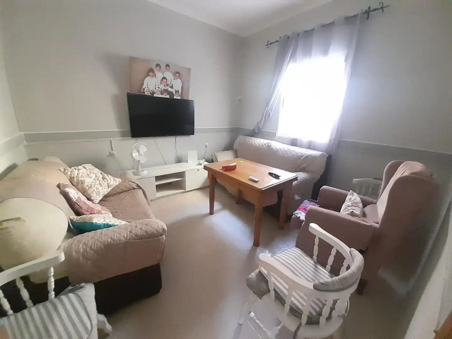 Sala d'estar de Casa o xalet en venda en Sevilla amb Aire condicionat